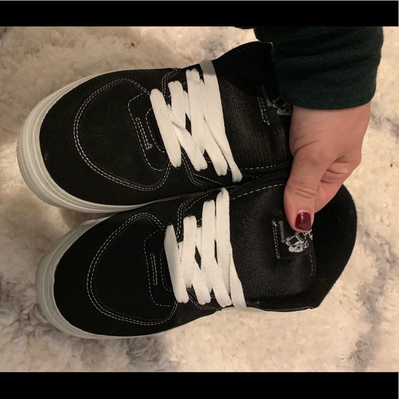 COPY - Vans Half Cab - Picture 3 of 5